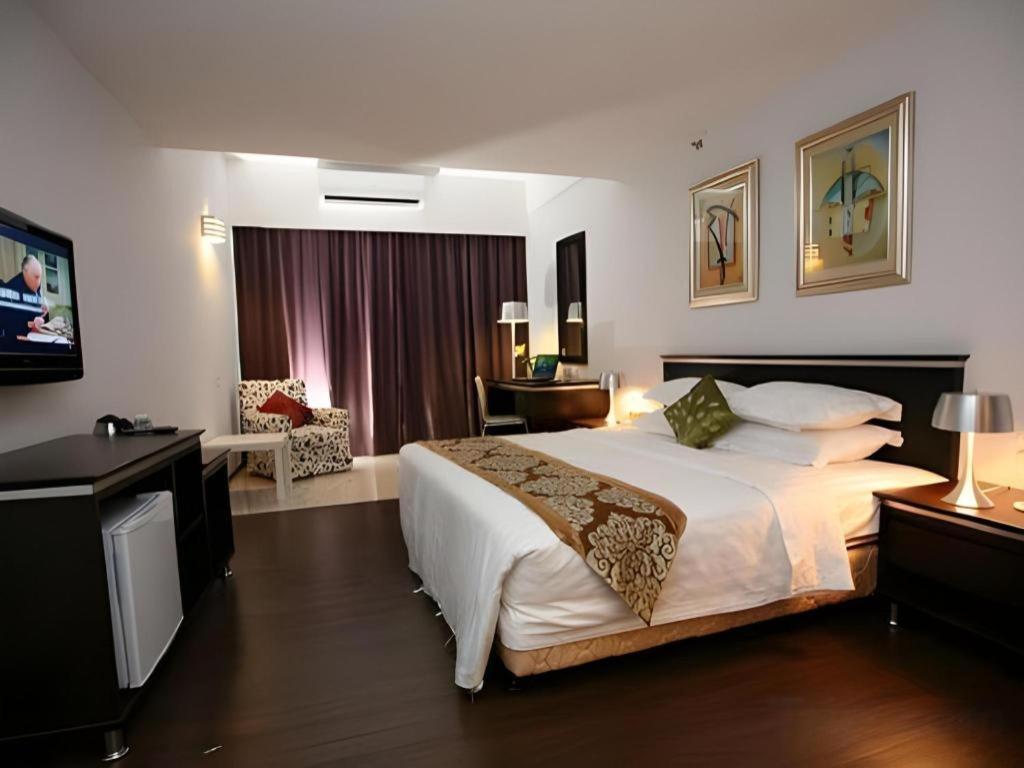 Ritz Garden Hotel Ипох Экстерьер фото