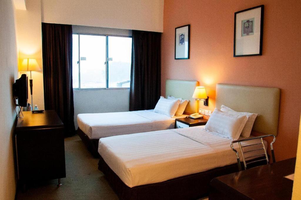 Ritz Garden Hotel Ипох Экстерьер фото